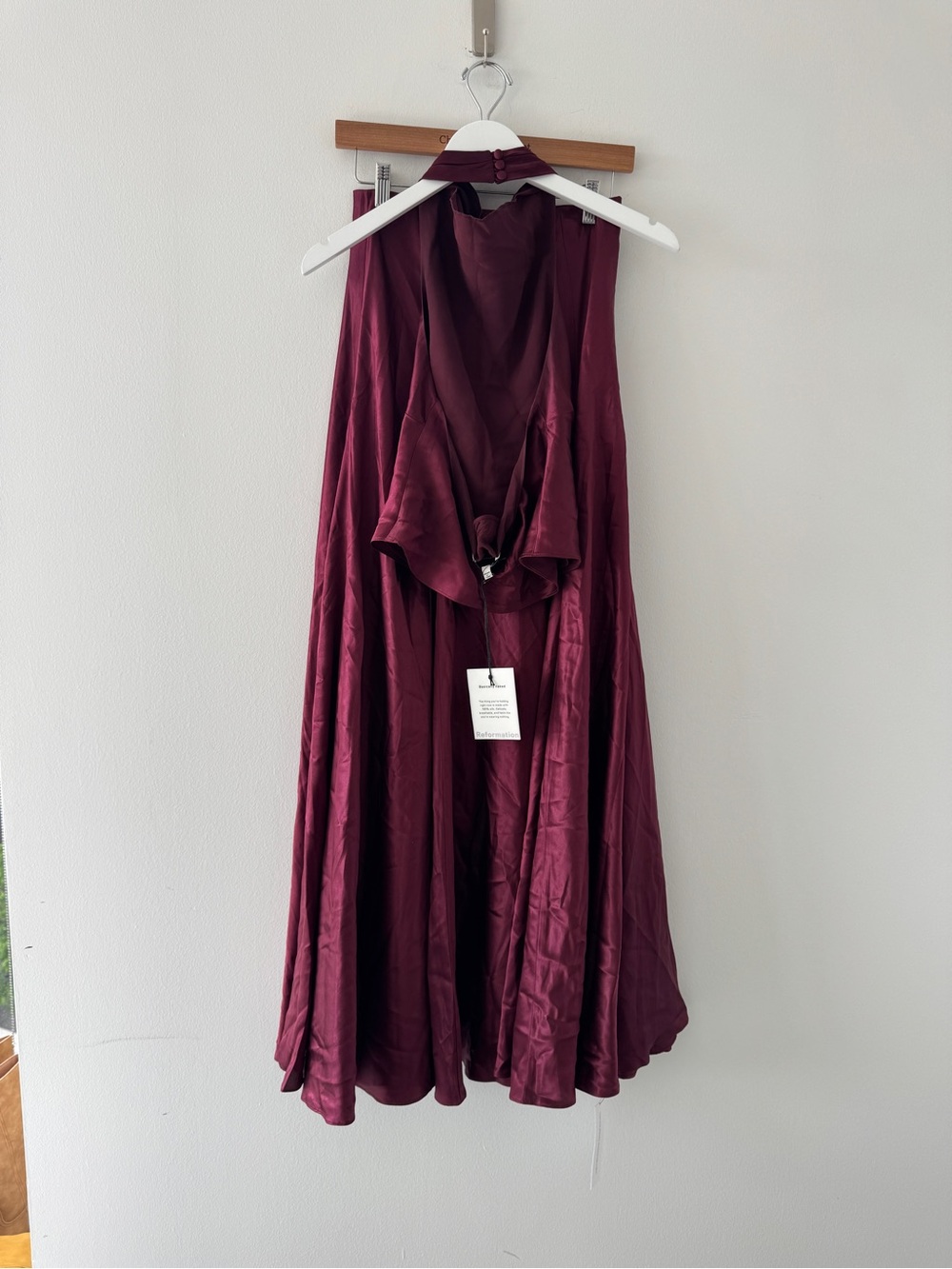 REFORMATION Sera Silk Set in Boysenberry 2 - Picture 7 of 8